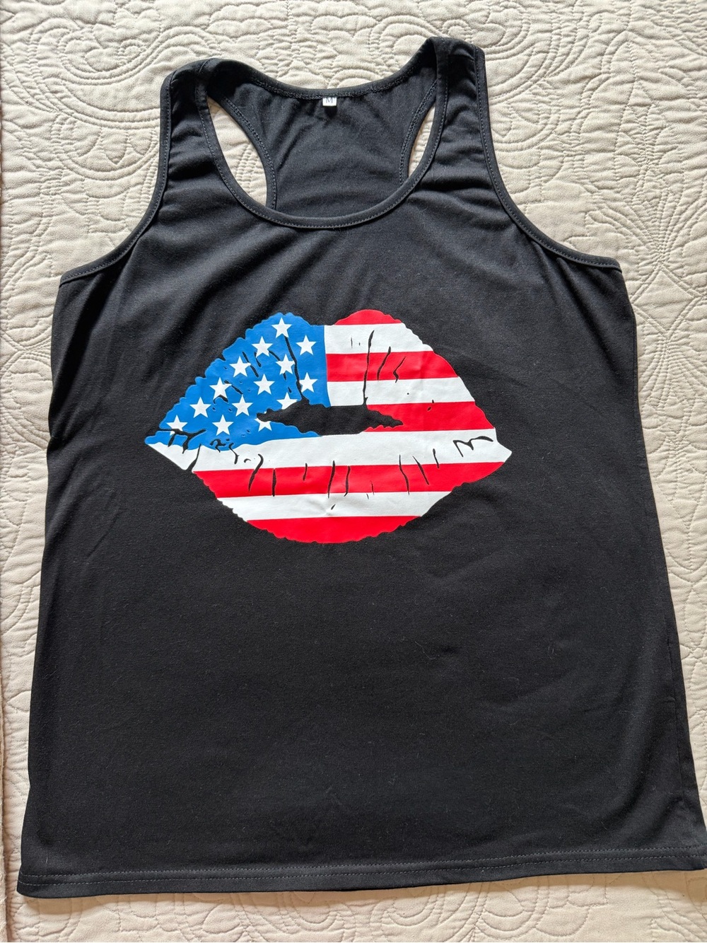๐บ๐ธBlack Women's Tank Top with American Flag Kiss Graphic Size Medium๐บ๐ธ - Picture 4 of 6